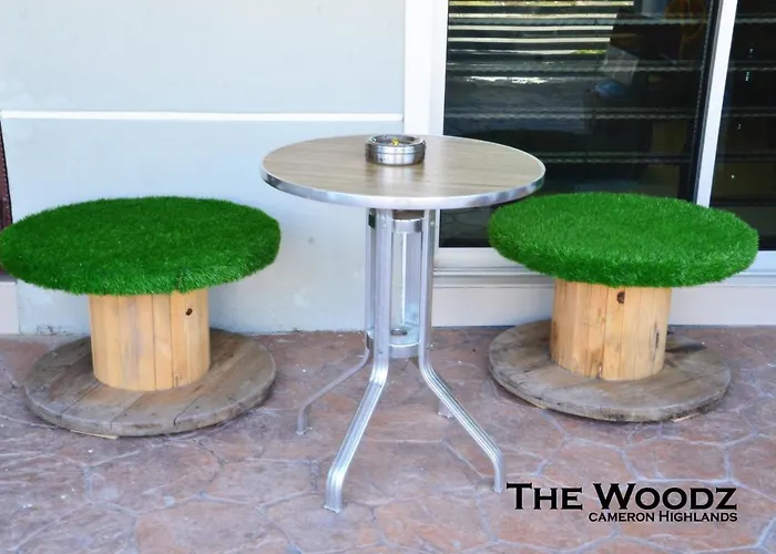The Woodz Homestay - 2 Storey Landed House